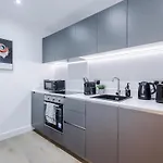 Appartement Stylish 2Br City Apartment Free Parking & Terrace