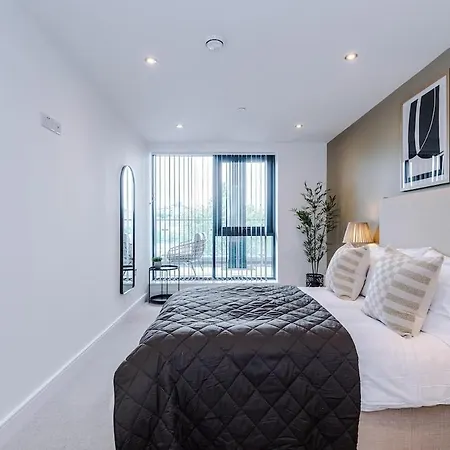 Chic 2 Bed With Terrace & Parking Appartement