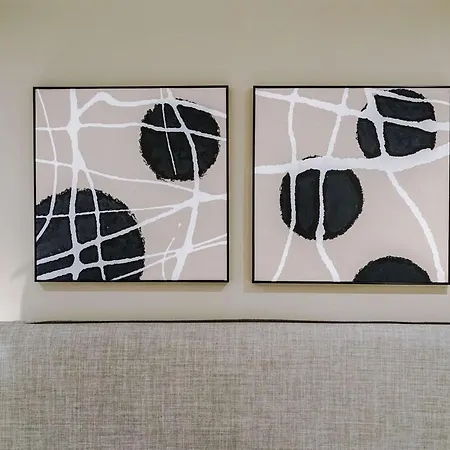 Chic 2 Bed With Terrace & Parking *