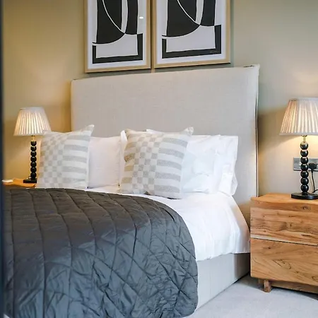 Chic 2 Bed With Terrace & Parking Appartement *