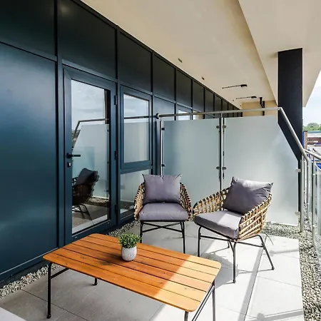 Stylish 2br Free Parking & Terrace *