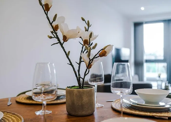 Chic 2 Bed With Terrace & Parking *