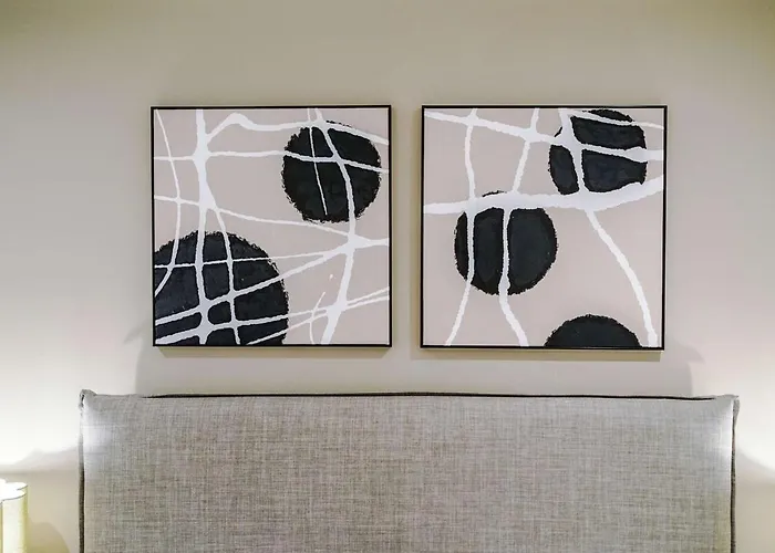 Chic 2 Bed With Terrace & Parking *