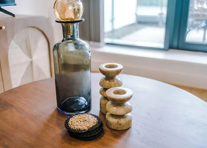 Apartament Chic 2 Bed With Terrace & Parking *