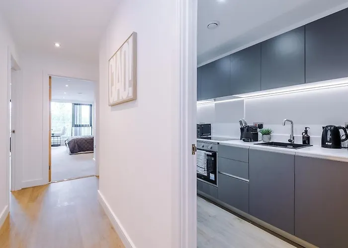 Apartament Chic 2 Bed With Terrace & Parking