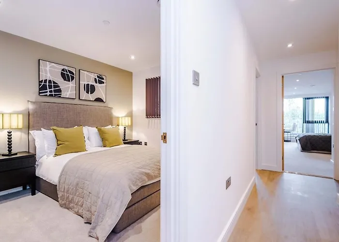 Apartament Chic 2 Bed With Terrace & Parking Leeds (West Yorkshire)