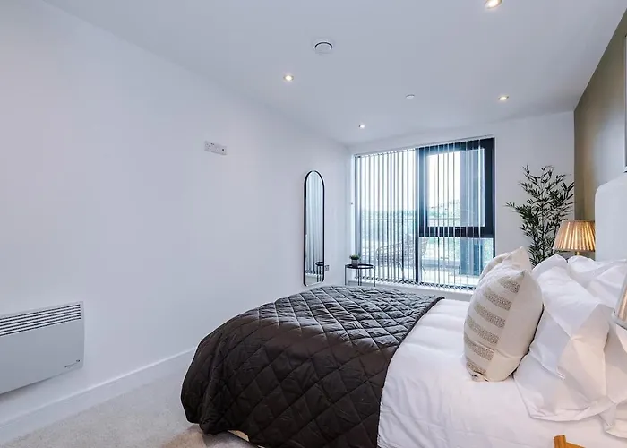 Chic 2 Bed With Terrace & Parking *