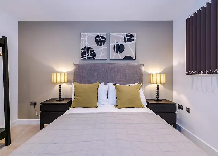 Appartement Chic 2 Bed With Terrace & Parking *